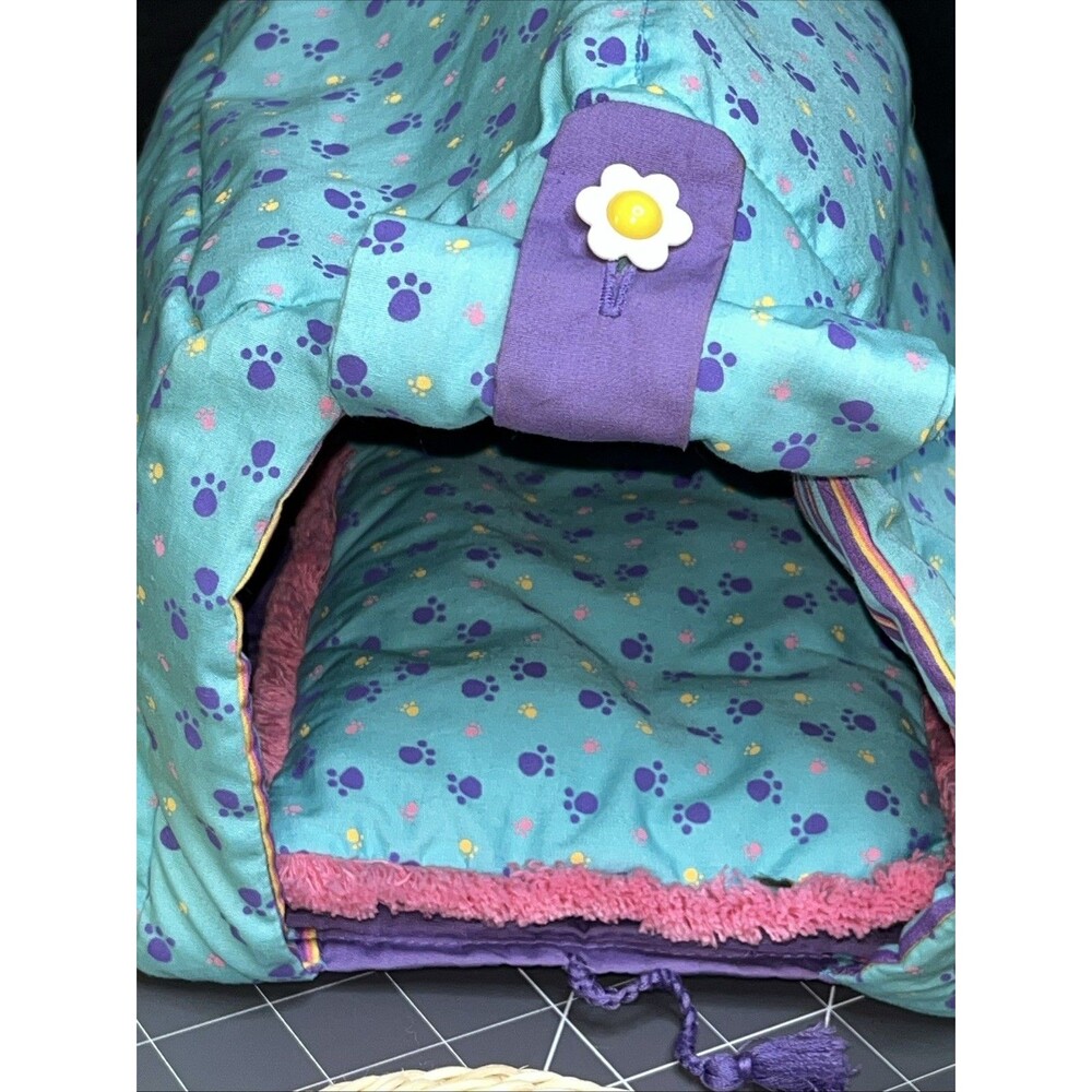 American Girl Doll Coconut Dog With Carrier Bowls Leash Pillow Dog Bed And Food - Picture 5 of 9